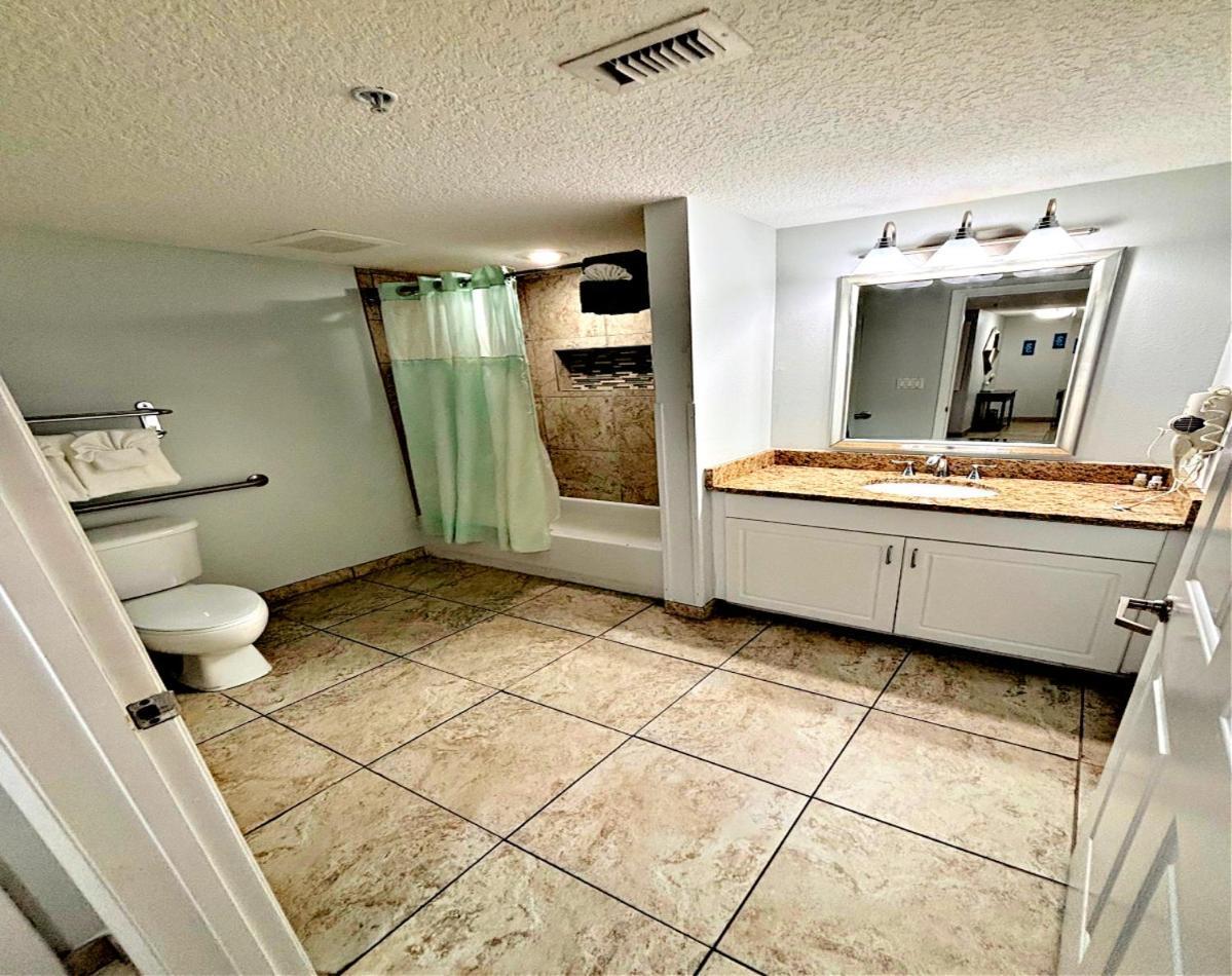 2 Bedroom Direct Oceanfront Wyndham Ocean Walk Daytona Beach 2226-0 Extérieur photo